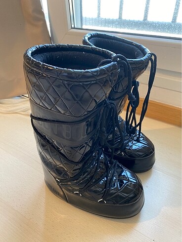 Moon Boot