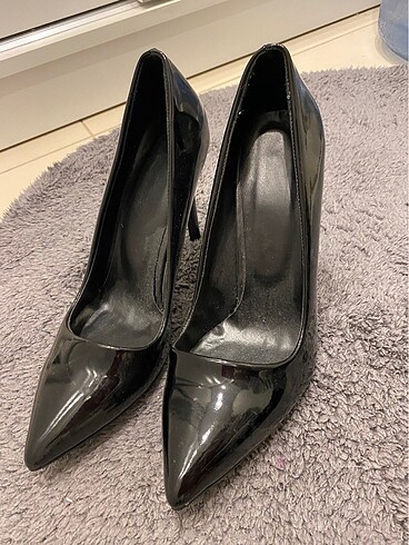 39 Beden Siyah rugan stiletto