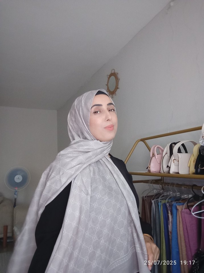 Gri soft kadın Şal - Görsel 3