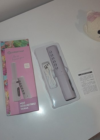 Diğer Pastel Beyaz Mini Düzleştirici Tarak