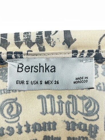 s Beden çeşitli Renk Bershka Bluz %70 İndirimli.