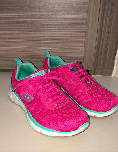 SKECHERS kadın (Orjinal) Yürüyüş Ayakkabısı