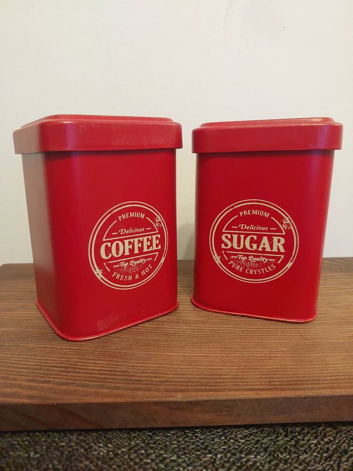 Kırmızı Kahve ve Şeker Kutuları - Görsel 3