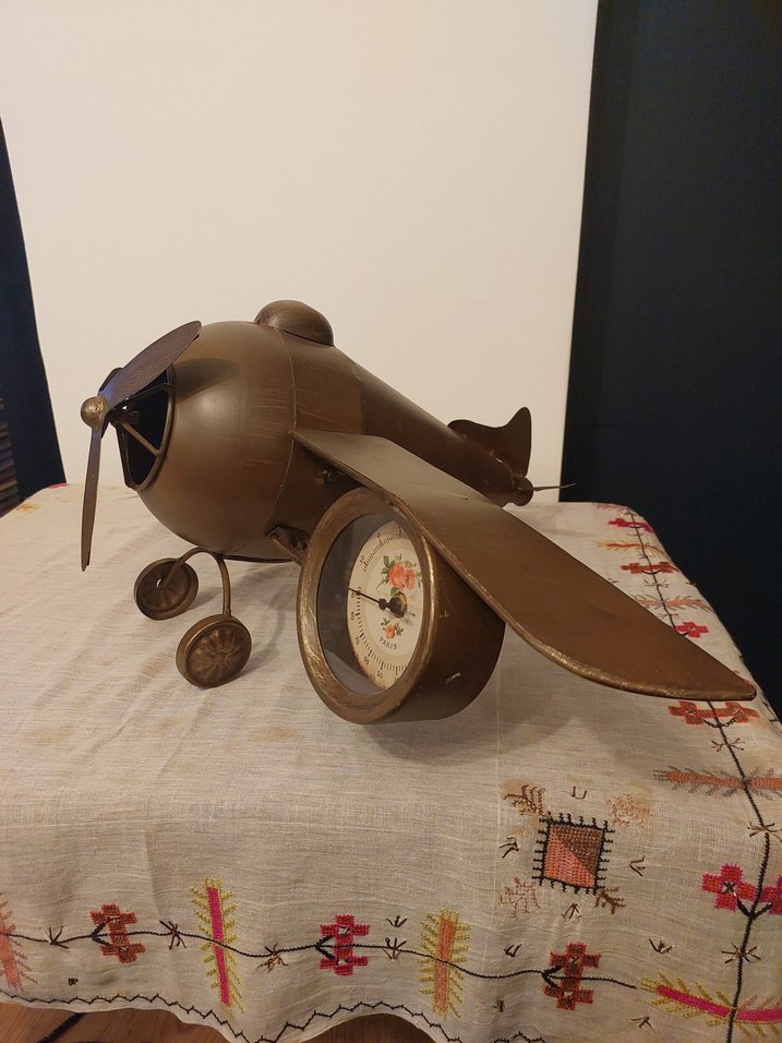 Kahverengi Uçak Tasarımlı Masa Saati - Görsel 4