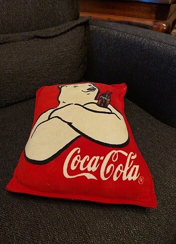 Beden Coca-Cola Kırmızı Yastık