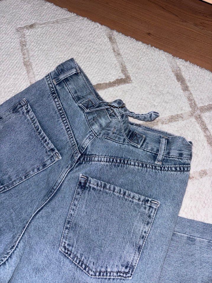 Açık Mavi Kadın Arkası Tokalı Beggy Jean Kot Pantolon - Görsel 2