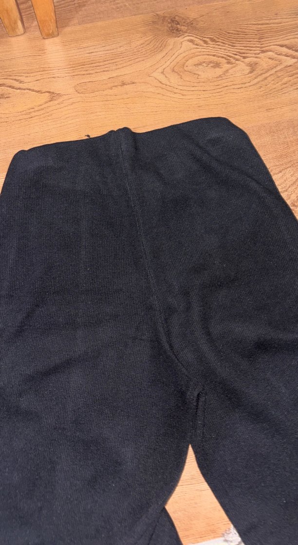 Kışlık kumaşlı siyah kadın eşofman - Görsel 4