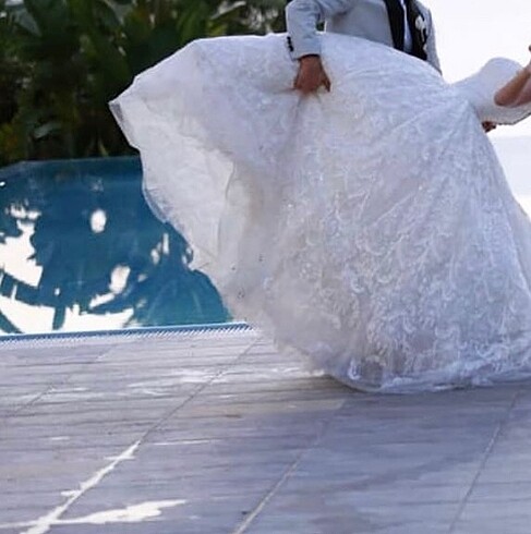 Oleg Cassini 1 kez kullanıldı kuru temizleme yapıldı