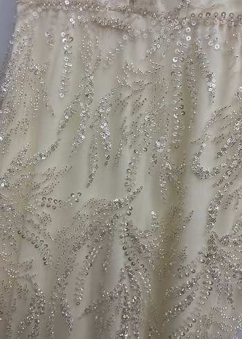 V Yaka Parlak Beyaz A Kesim abiye - Görsel 2