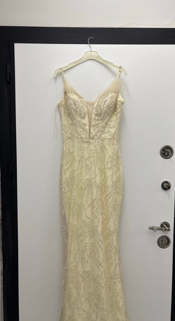 V Yaka Parlak Beyaz A Kesim abiye - Görsel 3