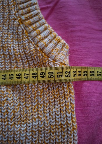 Sarı V Yakalı Örgü Kadın Süveter - Görsel 8