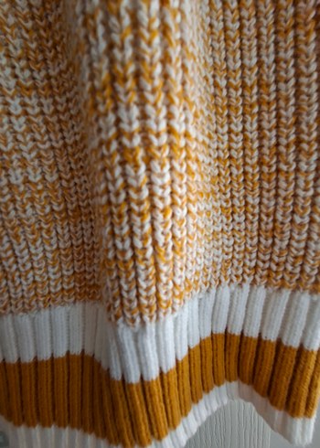 Sarı V Yakalı Örgü Kadın Süveter - Görsel 6