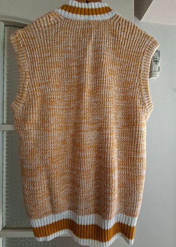 Sarı V Yakalı Örgü Kadın Süveter - Görsel 2