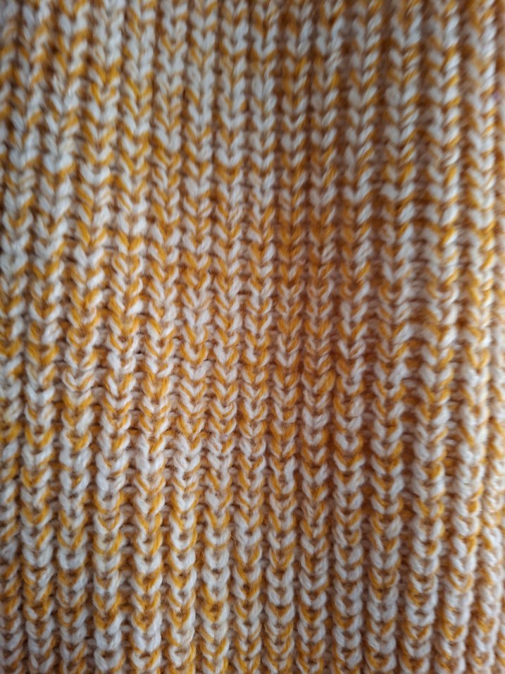 Sarı V Yakalı Örgü Kadın Süveter - Görsel 5