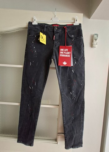 DSquared2 Siyah Baskili Rahat Kesim Erkek Kot