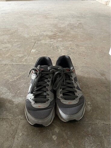 37,5 Beden gri Renk Nike airmax
