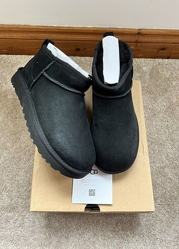 UGG ULTRA MİNİ BLACK 