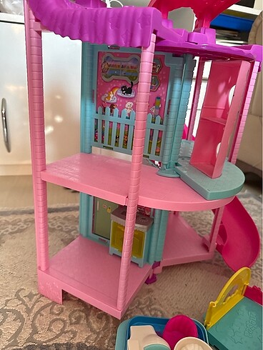 Barbie evi chelsa