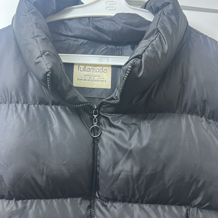 Siyah Kadın Fermuarlı Şişme Yelek - Görsel 2