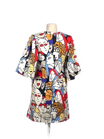 s Beden PreLoved Kısa Elbise %70 İndirimli.