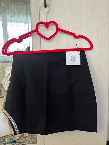 Mini taşlı etek