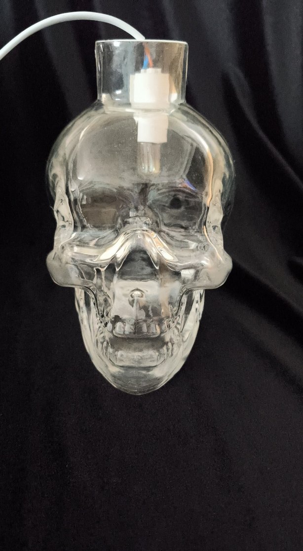 Şeffaf Kafatası Tasarımlı Masa Lambası - Görsel 5