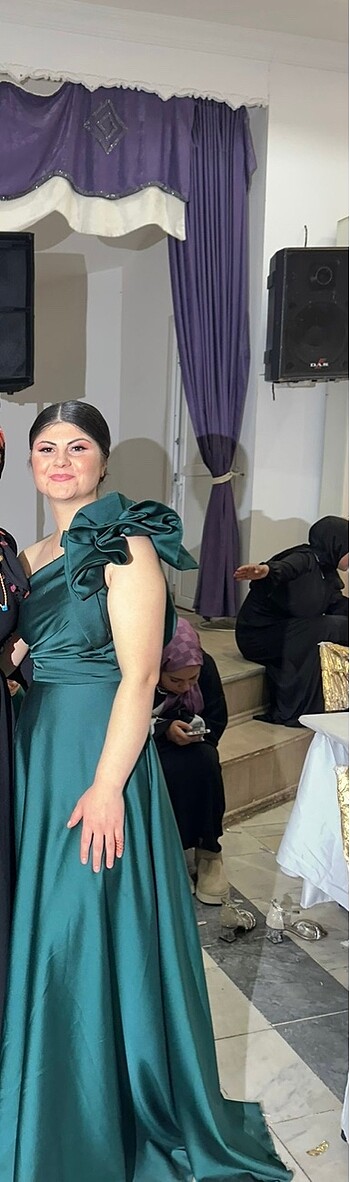 Kadın abiye