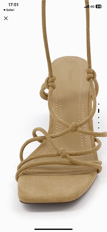 Bershka Bershka topuklu düğüm detaylı bağcıklı sandalet