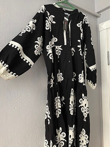 LC Waikiki Siyah tesettür elbise