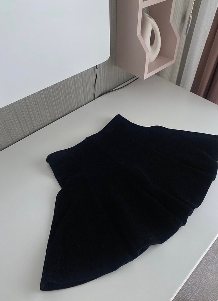 Siyah Kadife Çan Etek - Görsel 3