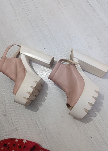 Beyaz Platform Topuklu Kadın Ayakkabı - Görsel 4