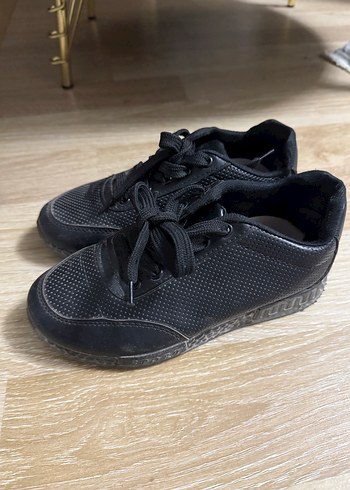 Siyah Bağcıklı Kadın Spor Ayakkabı 36 numara - Görsel 3