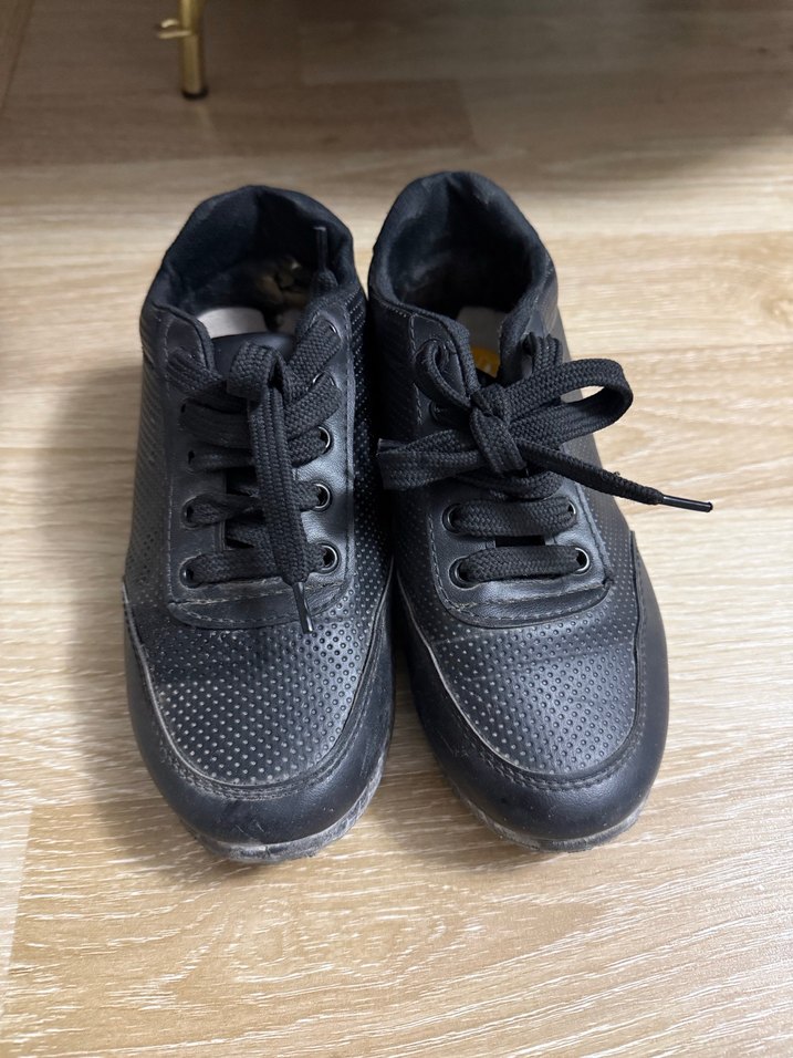 Siyah Bağcıklı Kadın Spor Ayakkabı 36 numara - Görsel 5
