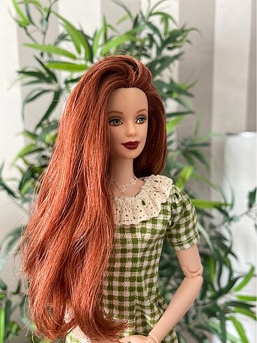 Sonsuz hareket eklemli vintage Barbie bebek
