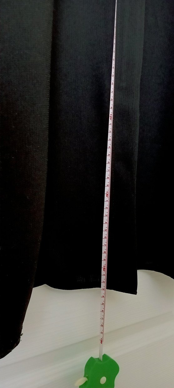 Siyah Nakışlı Püsküllü Ferace - Görsel 4