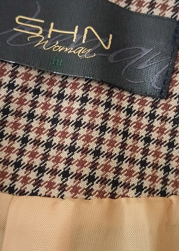 Kahverengi Düğmeli Kadın Ceket - Görsel 4