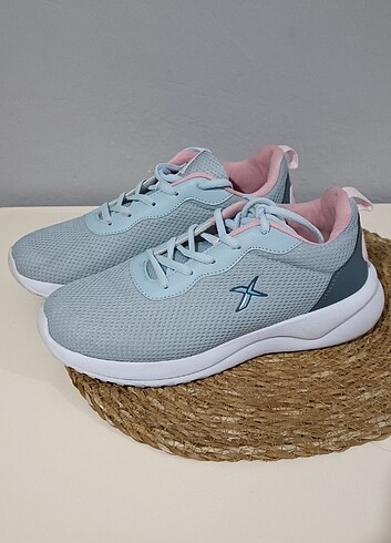 Kinetix bayan spor ayakkabı  - Görsel 4