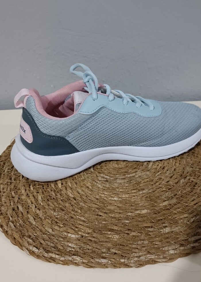 Kinetix bayan spor ayakkabı  - Görsel 5