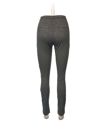 36 Beden H&M Düz Kesim %70 İndirimli.