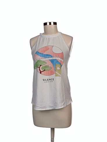 Pull and Bear Bluz %70 İndirimli.
