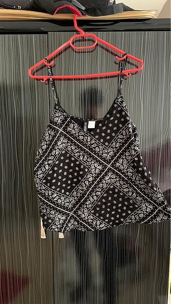 h&m üst