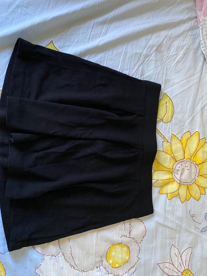 siyah pileli mini etek - Görsel 2