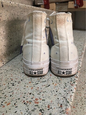 37 Beden beyaz Renk Orijinal converse ayakkabı