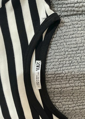 Çizgili kısa kollu body crop zara - Görsel 2