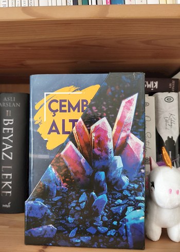  Beden Renk Çemberin Altında - Gamze Aydeniz