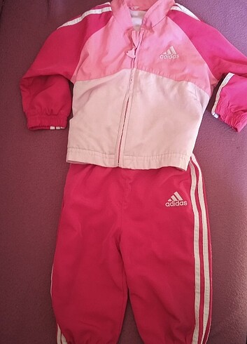 6-9 Ay Beden Kız adidas eşofman takımı yanında ayakkabı 