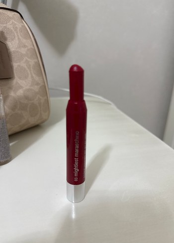 clinique chubby lipstick 03 mightiest maraschino - Görsel 3