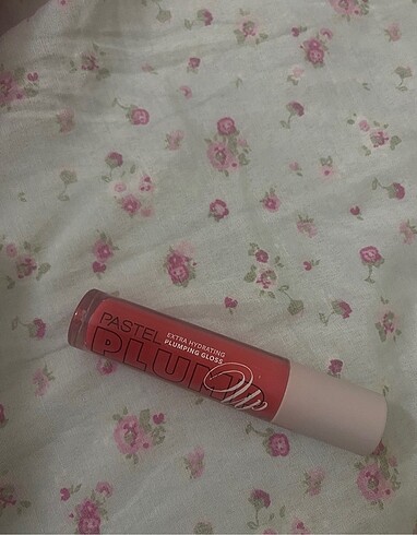 Pastel Pastel plump up gloss