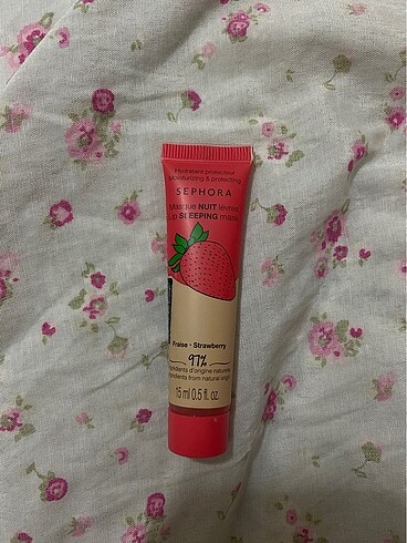 Sephora lip sleeping mask çilekli