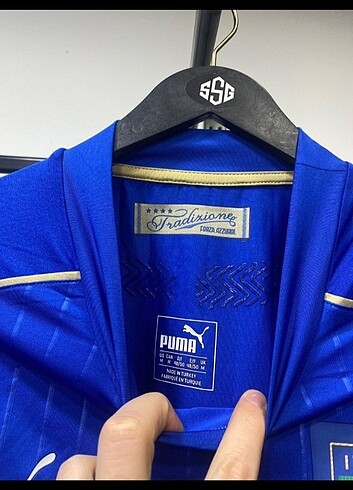 Puma İtalya forma